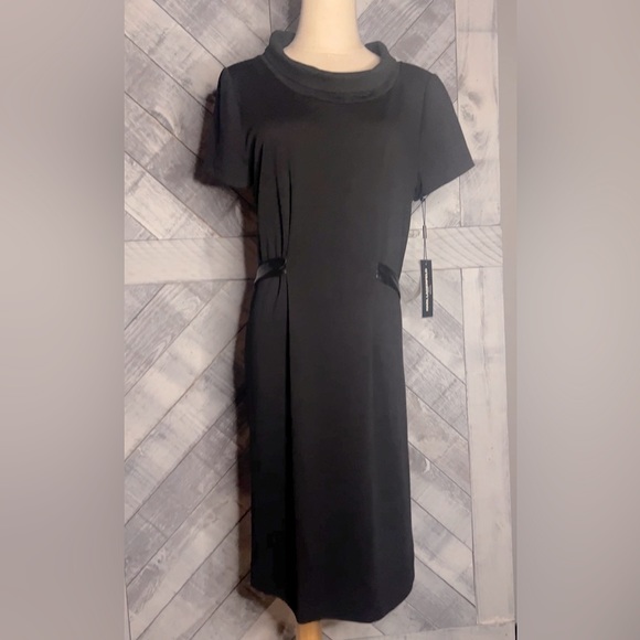 KARL LAGERFELD PARIS NWT ROLL COWL NECK SHIFT DRESS - Picture 5 of 10